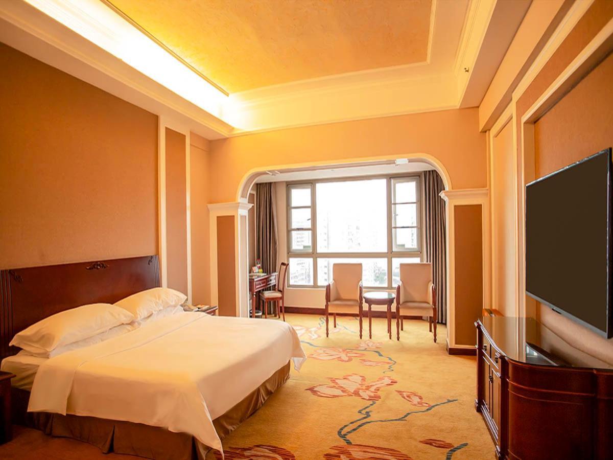 Vienna Hotel Shenzhen Songgang Liye Road מראה חיצוני תמונה